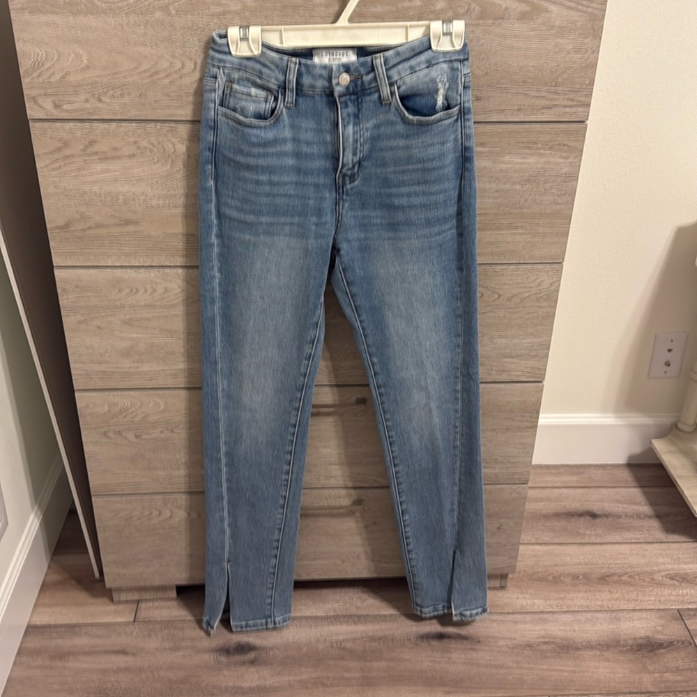 Slit hem straight leg jeans